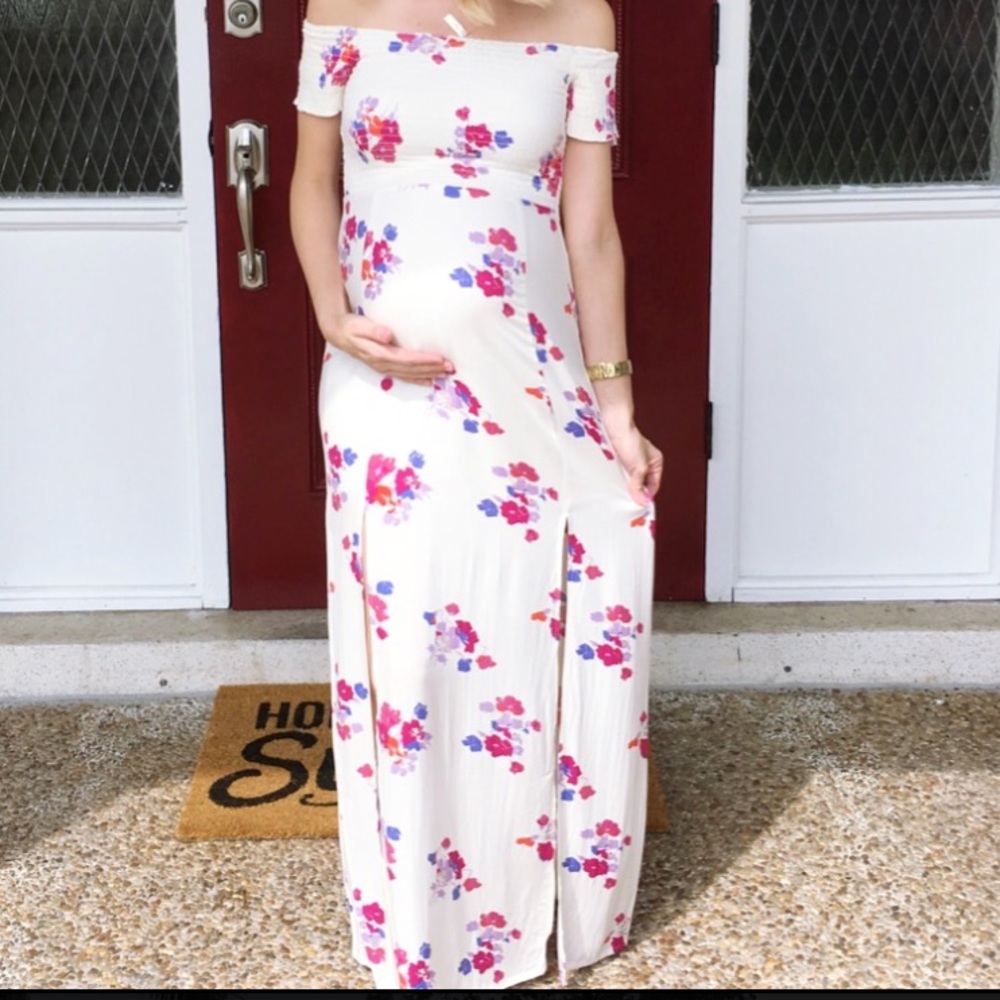 Off the shoulder maxi with 2 front slits